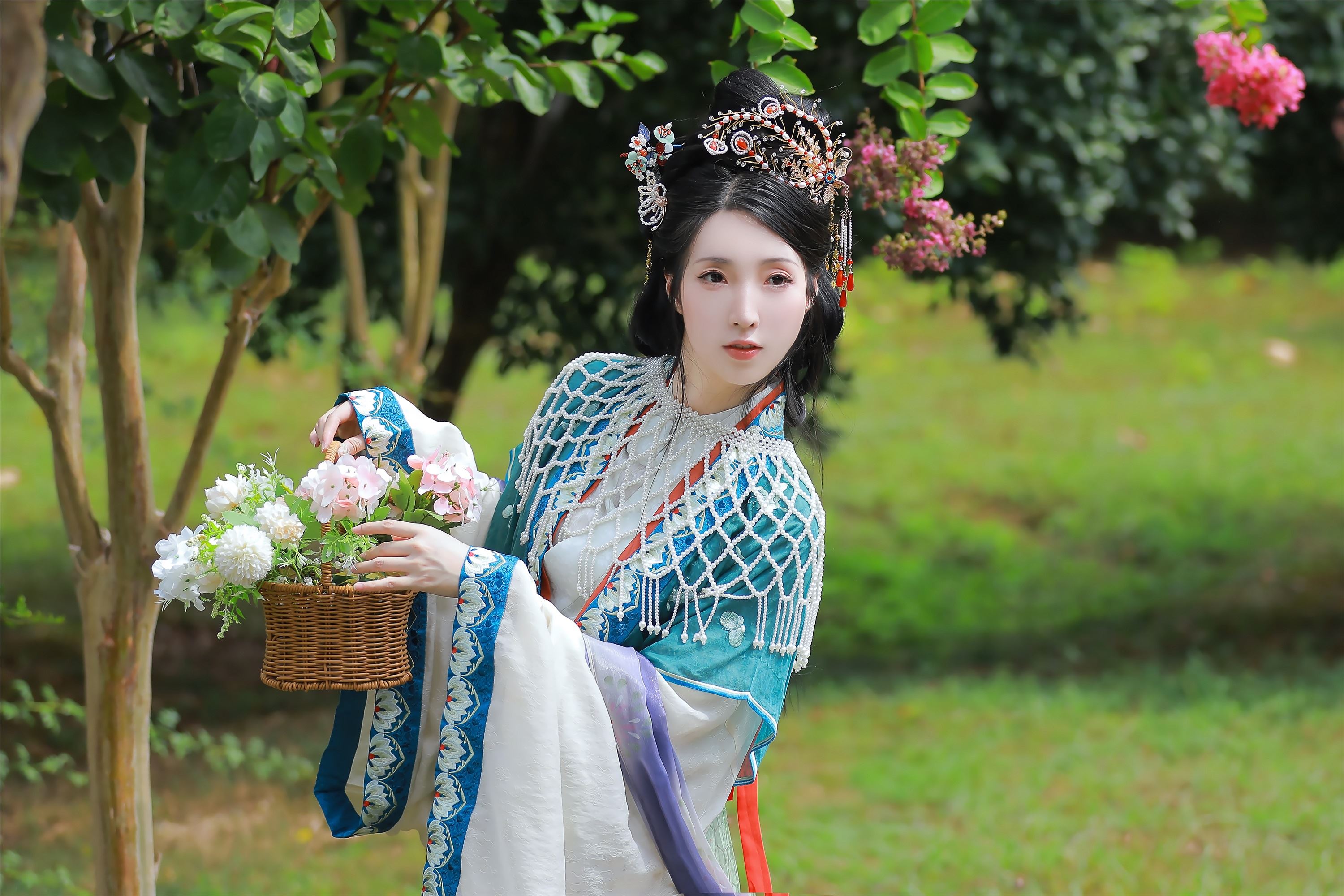 YITUYU艺图语 2025.01.30 秋风起 李猜